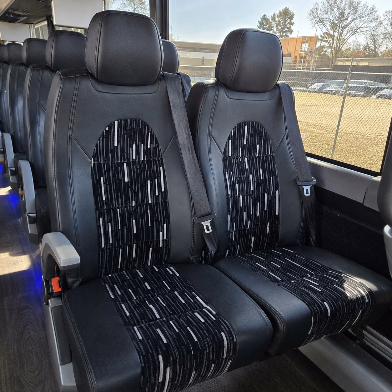 charter buses and shuttles for rose parade and rose bowl game transportation in pasadena