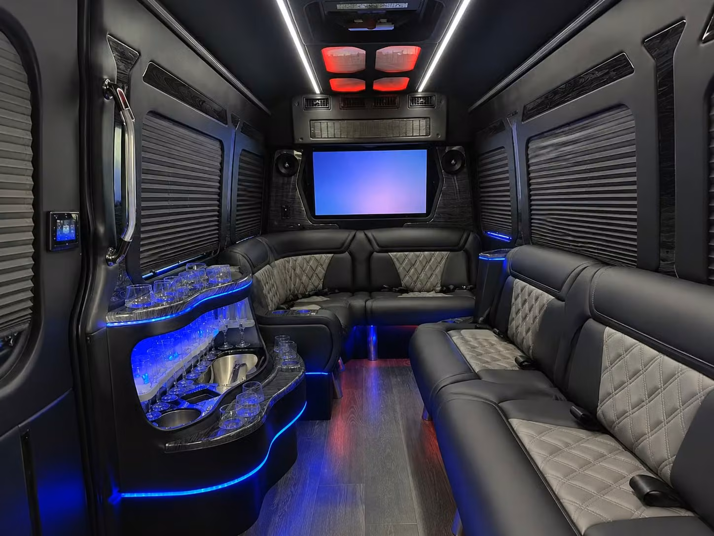 school field trip and sports team bus rentals in pasadena